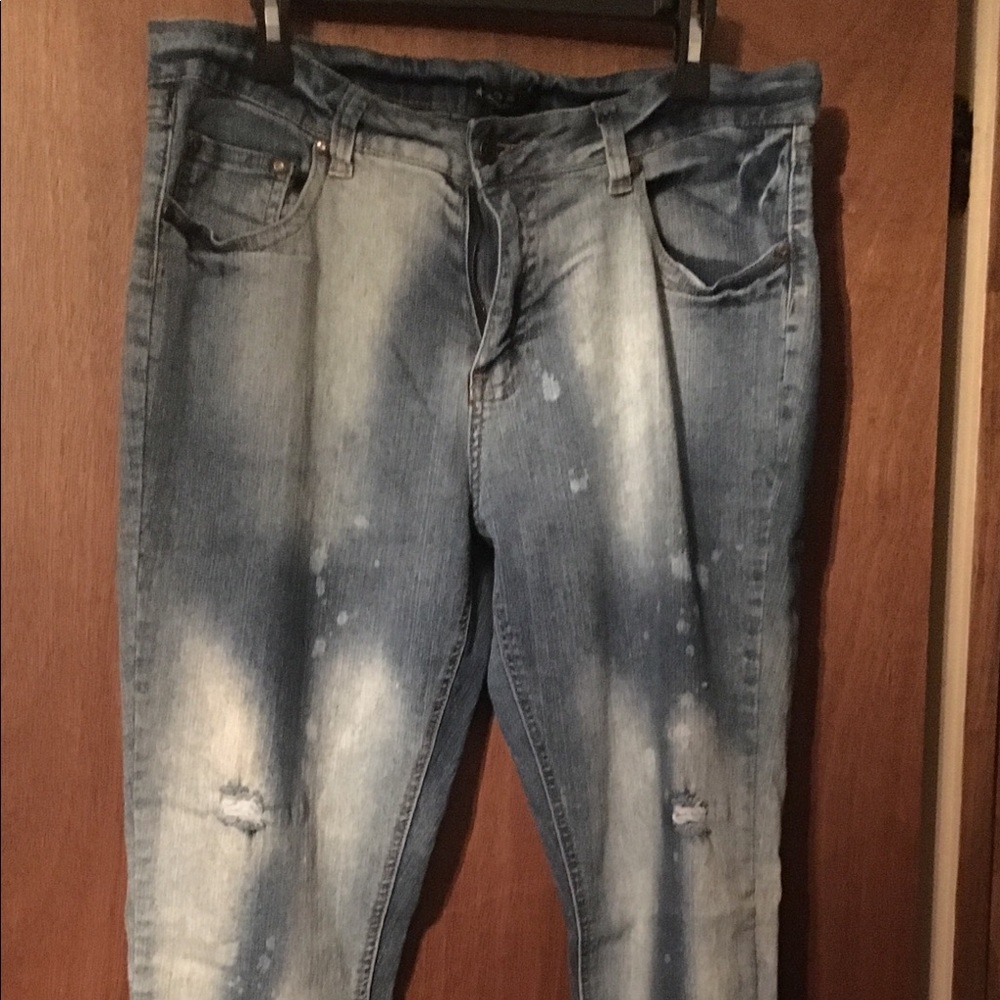 TOXIC distressed jeans BNWT